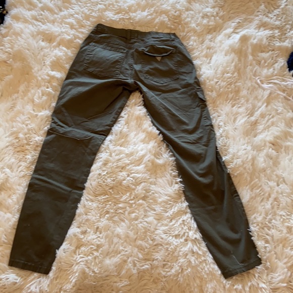 GUESS CARGO PANTS! sexy and stylish! - Picture 2 of 2